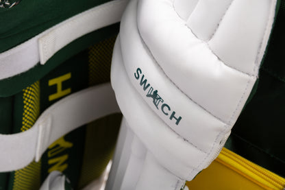 SWITCH Youth Cricket Kit