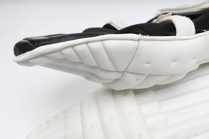 SWITCH Players Batting Pads