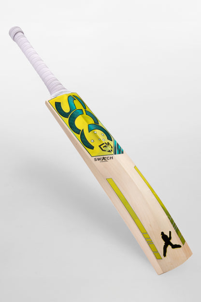 Switch Rush Gold Pro Junior Bat