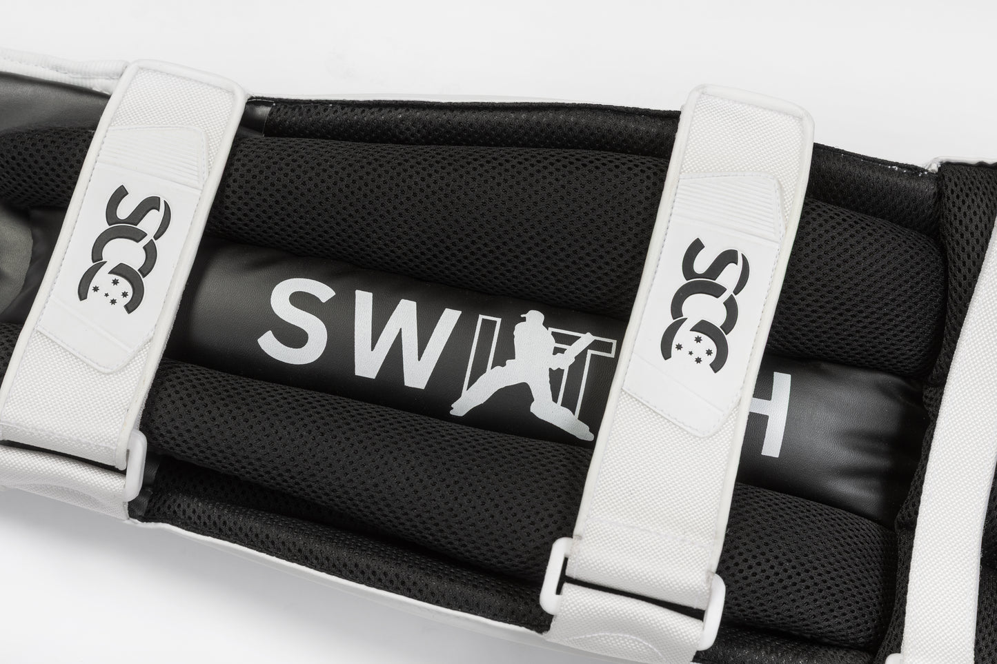 Switch 765 Batting Pads